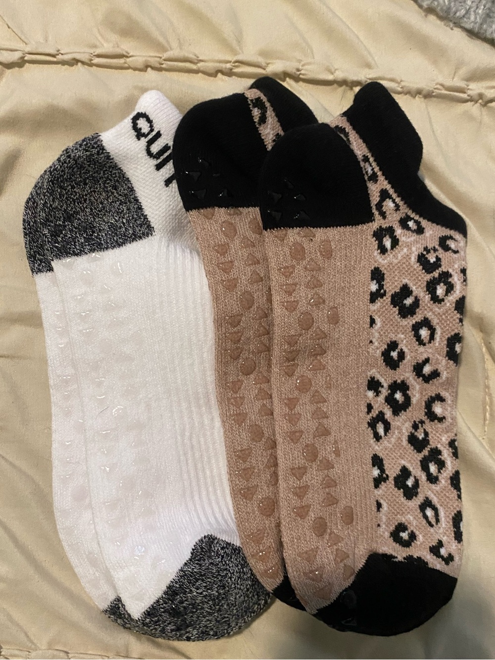 Women’s Grip Socks - 2 Pairs